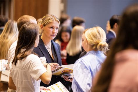 Top 5 Reasons To Attend A Job Fair Division Of Student Success Top 5 Reasons To Attend A Job Fair Division Of Student Success