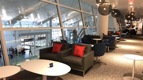 Tpg Amp 39 S Sneak Peek Behind The Scenes Of The New Dfw Centurion Lounge The Points Guy Tpg Amp 39 S Sneak Peek Behind The Scenes Of The New Dfw Centurion Lounge The Points Guy