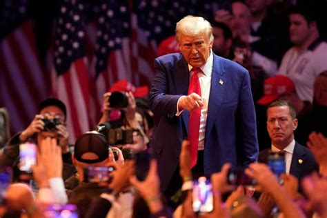 Trump Concludes Msg Rally With Anti Immigrant Rhetoric Abc News