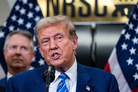 Trump Would Cut Corporate Tax Rate To 20%, He Tells Business Roundtable - Bloomberg Trump Would Cut Corporate Tax Rate To 20%, He Tells Business Roundtable - Bloomberg