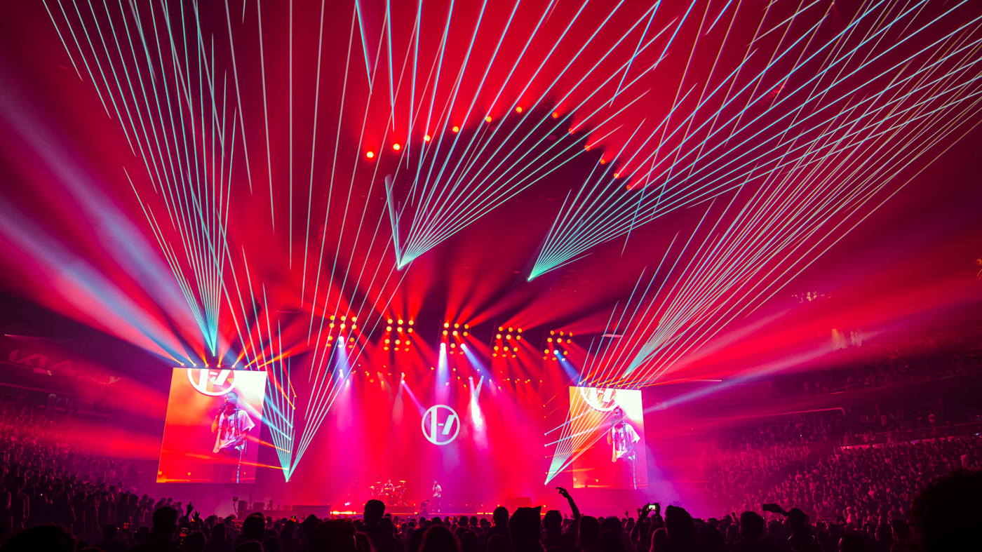 Twenty One Pilots Brings The World Of Clancy To Life A Fusion Of Storytelling Music And Sfx Live Design Online Twenty One Pilots Brings The World Of Clancy To Life A Fusion Of Storytelling Music And Sfx Live Design Online