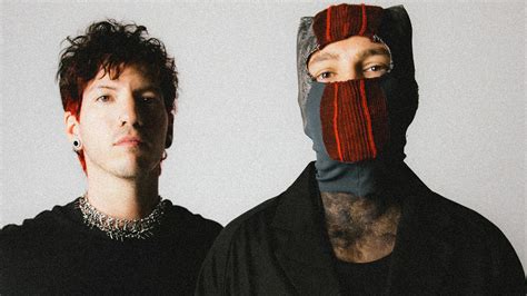 Staying Alive: The Ultimate Guide to Twenty One Pilots Dallas