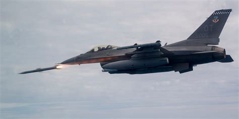 Ukraine S F 16S Getting Capable Missiles For A Variety Of Missions Business Insider