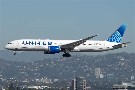 United Airlines United X United Airlines United X