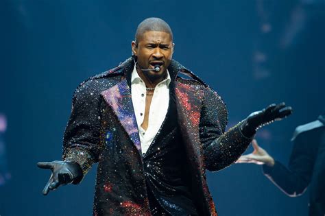 Usher S Intense Concert Moment With Fan Has The Internet Sweating