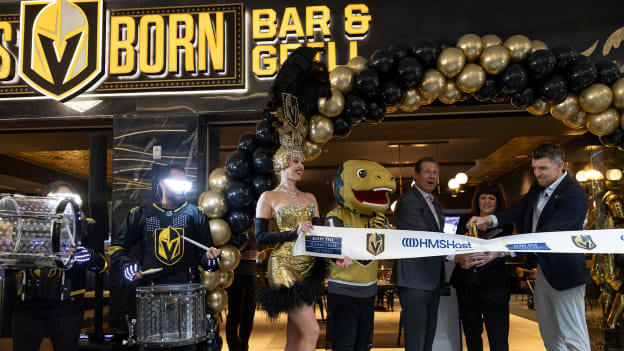 Vegas Born Bar Grill Provides A Championship Airport Dining Experience Vegas Golden Knights