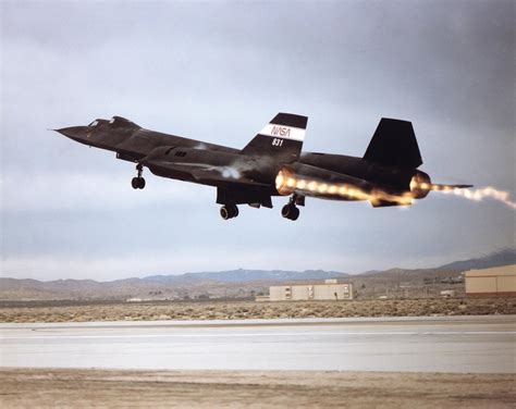Video Shows Sr 71 Blackbird Last Flight At A Speed Of Mach 3 2 The Aviation Geek Club Video Shows Sr 71 Blackbird Last Flight At A Speed Of Mach 3 2 The Aviation Geek Club
