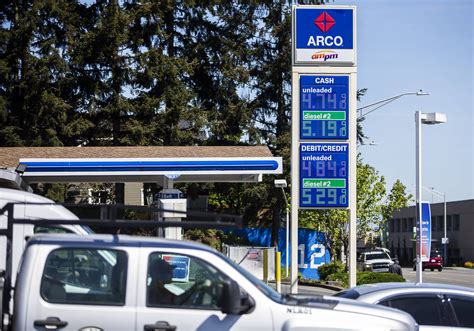 Washington Gas Tax Increases 6 Cents Per Gallon Starting July 1 Axios Seattle Washington Gas Tax Increases 6 Cents Per Gallon Starting July 1 Axios Seattle