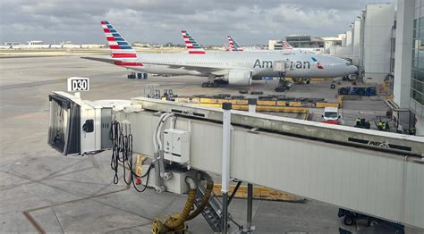 What Is The Best Way To Access The American Airlines Admirals Club Aviation With Krish What Is The Best Way To Access The American Airlines Admirals Club Aviation With Krish