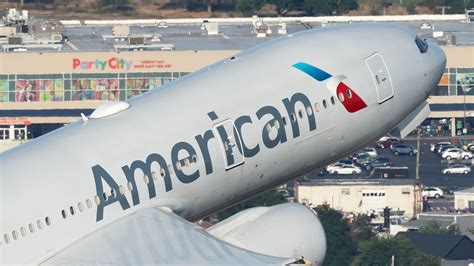 Why Did American Airlines Select The Rolls Royce Trent 800 Engines For Its Boeing 777 200Ers Why Did American Airlines Select The Rolls Royce Trent 800 Engines For Its Boeing 777 200Ers