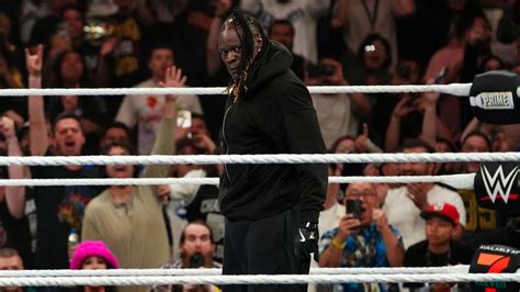 Wwe Money In The Bank 2025 Results Grades R Truth S Shock Return Helps Cody Rhodes Beat John Cena Seth Rollins Naomi Win Mitb Yahoo Sports Wwe Money In The Bank 2025 Results Grades R Truth S Shock Return Helps Cody Rhodes Beat John Cena Seth Rollins Naomi Win Mitb Yahoo Sports