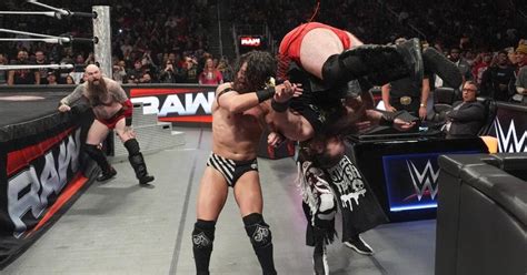 Wwe Star Suffers Punctured Lung In Live Match As Fans Pray For Recovery Metro News Wwe Star Suffers Punctured Lung In Live Match As Fans Pray For Recovery Metro News